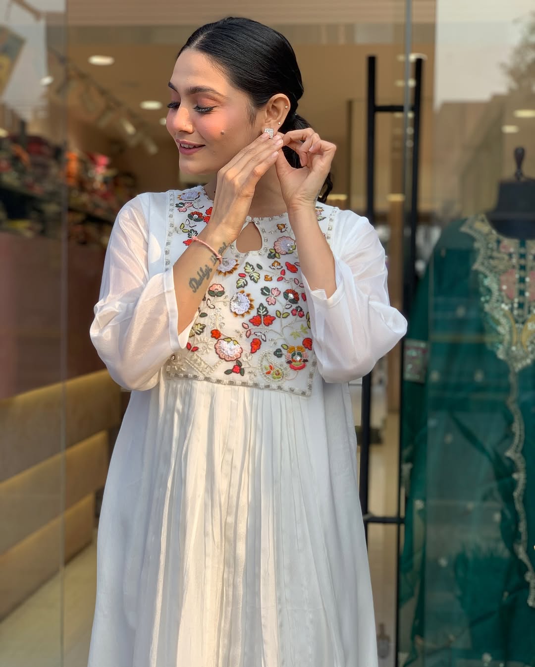 Embroidered Neck Work - Pure Cotton 60 60 Kurti