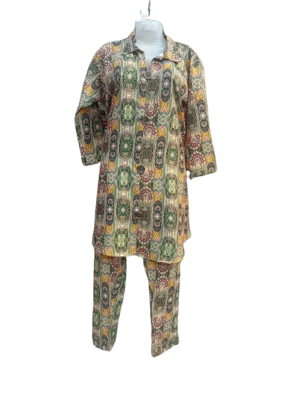 Women Kurti and Pant Set - Woollen
